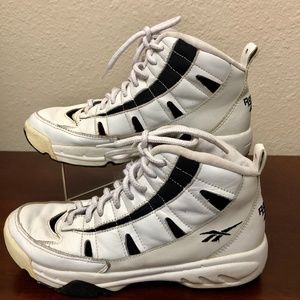 Reebok Hi-Top Sneakers Black/White SZ Youth 8